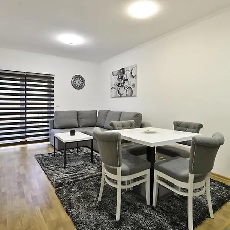 Zova Deluxe * Златибор