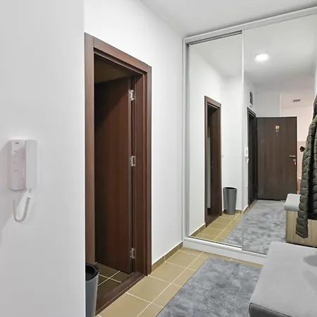 Апартаменты Zova Deluxe